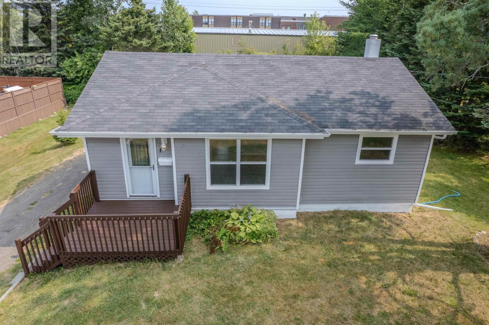 17 Hillcrest Dr, Coxheath, NS B1R 1V1