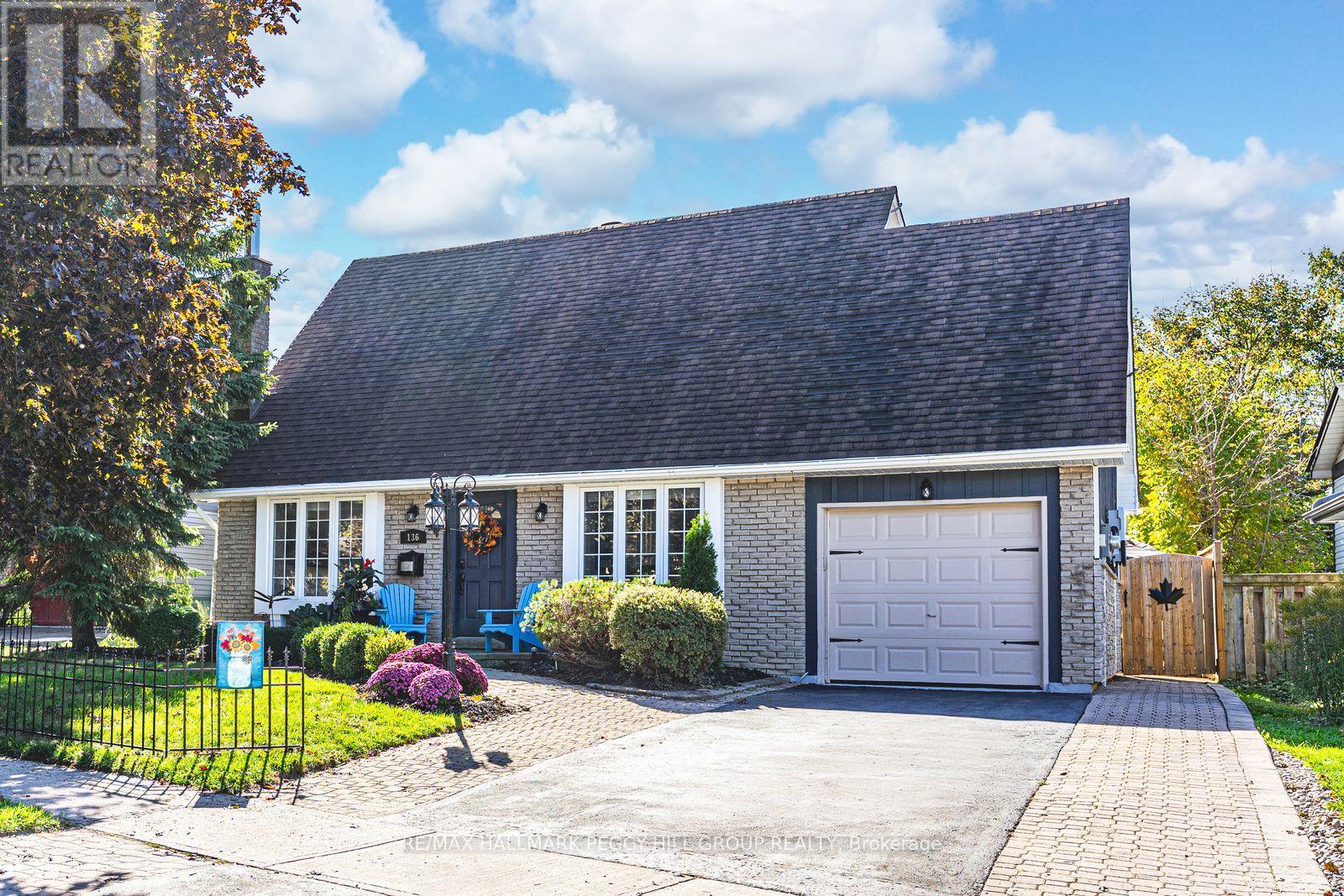 136 Oren Blvd, Barrie, ON L4N 4M4
