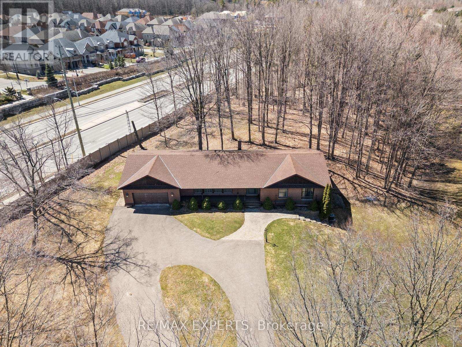 16 Millwood Pkwy, Vaughan Vellore Village, ON L4H 4X5