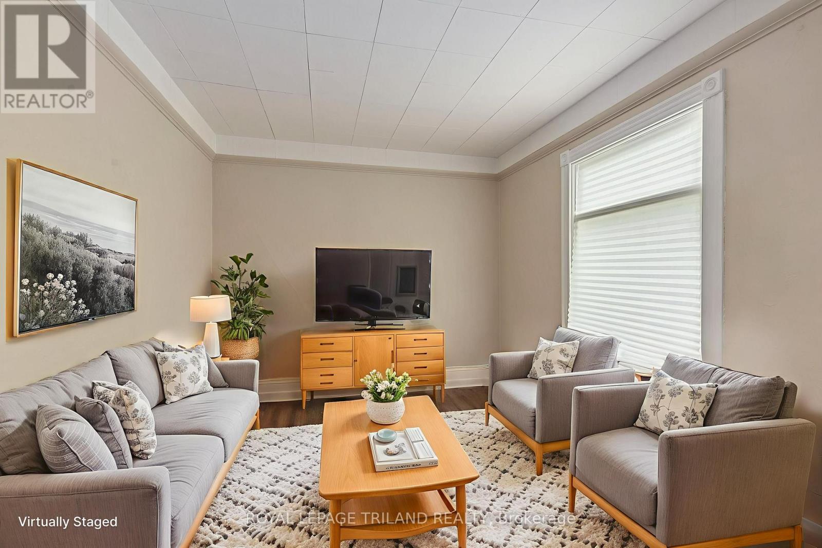 26 Kensington Ave, London, ON N6H 1C2