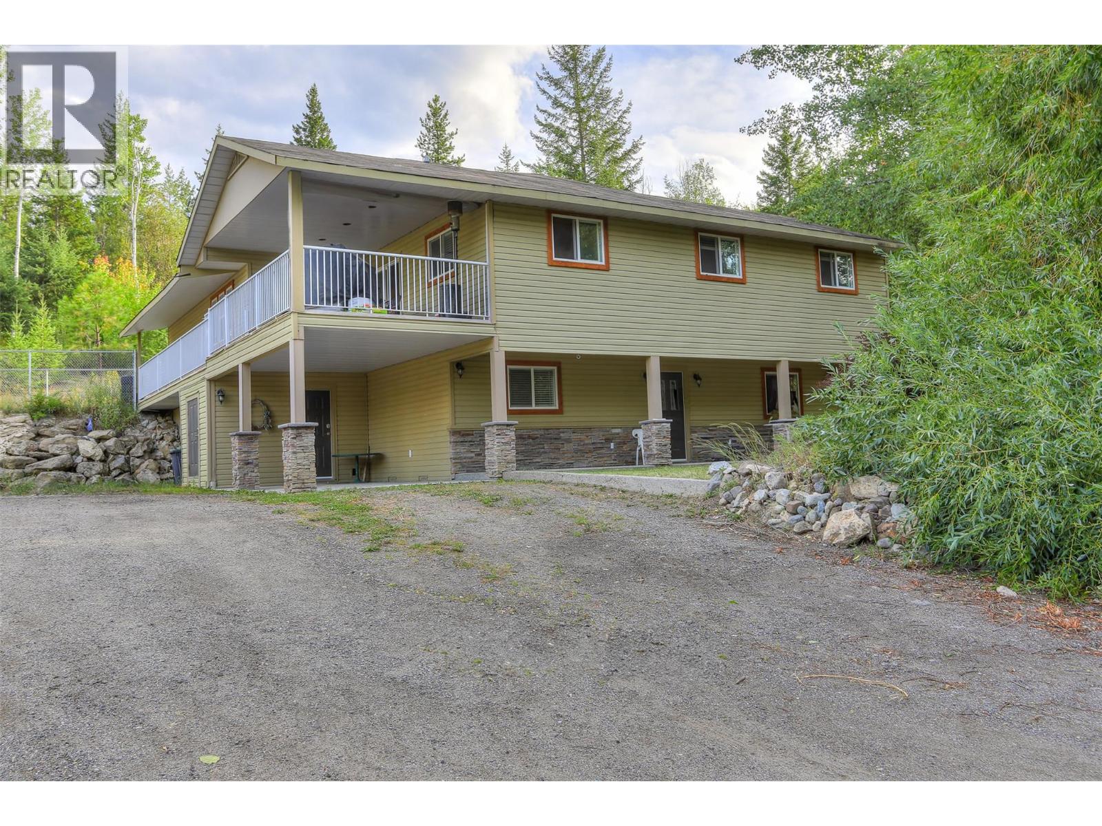 3525 Mckellar Rd, West Kelowna, BC V4T 1W1
