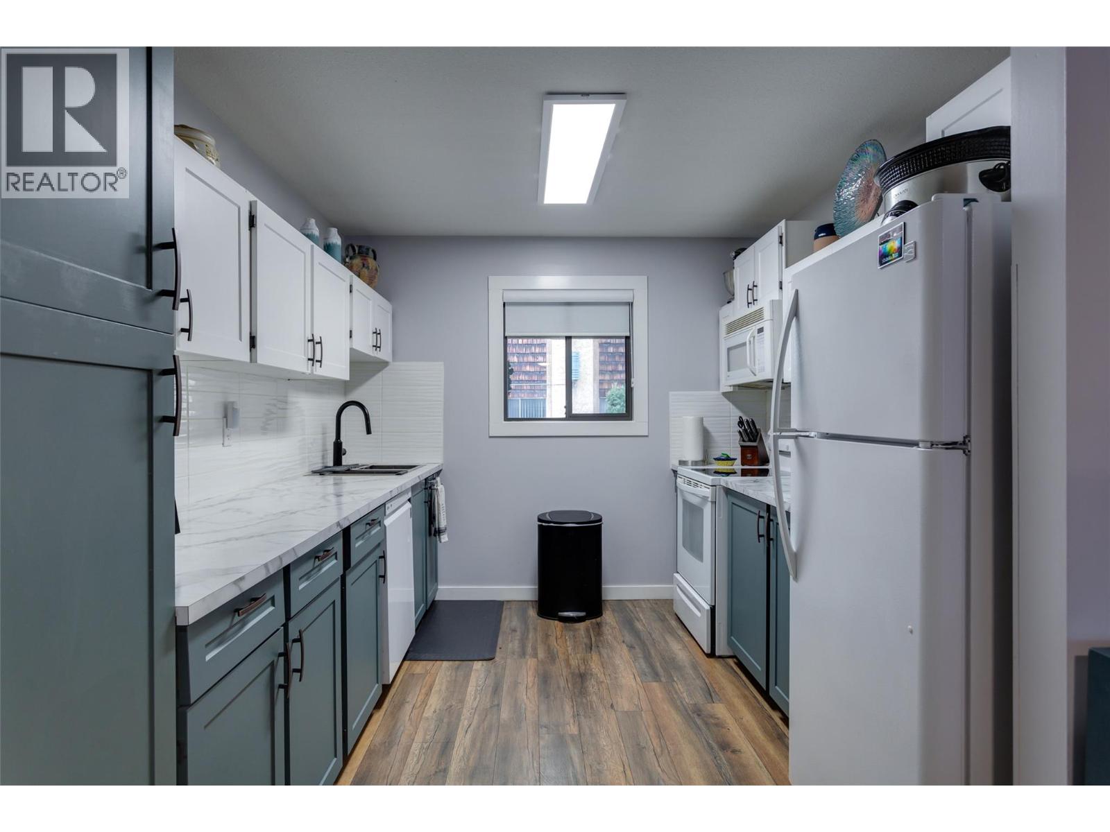 1903 Lindahl Street Unit 103 Lot Apt 3, Kelowna, BC V1Y 3Z6