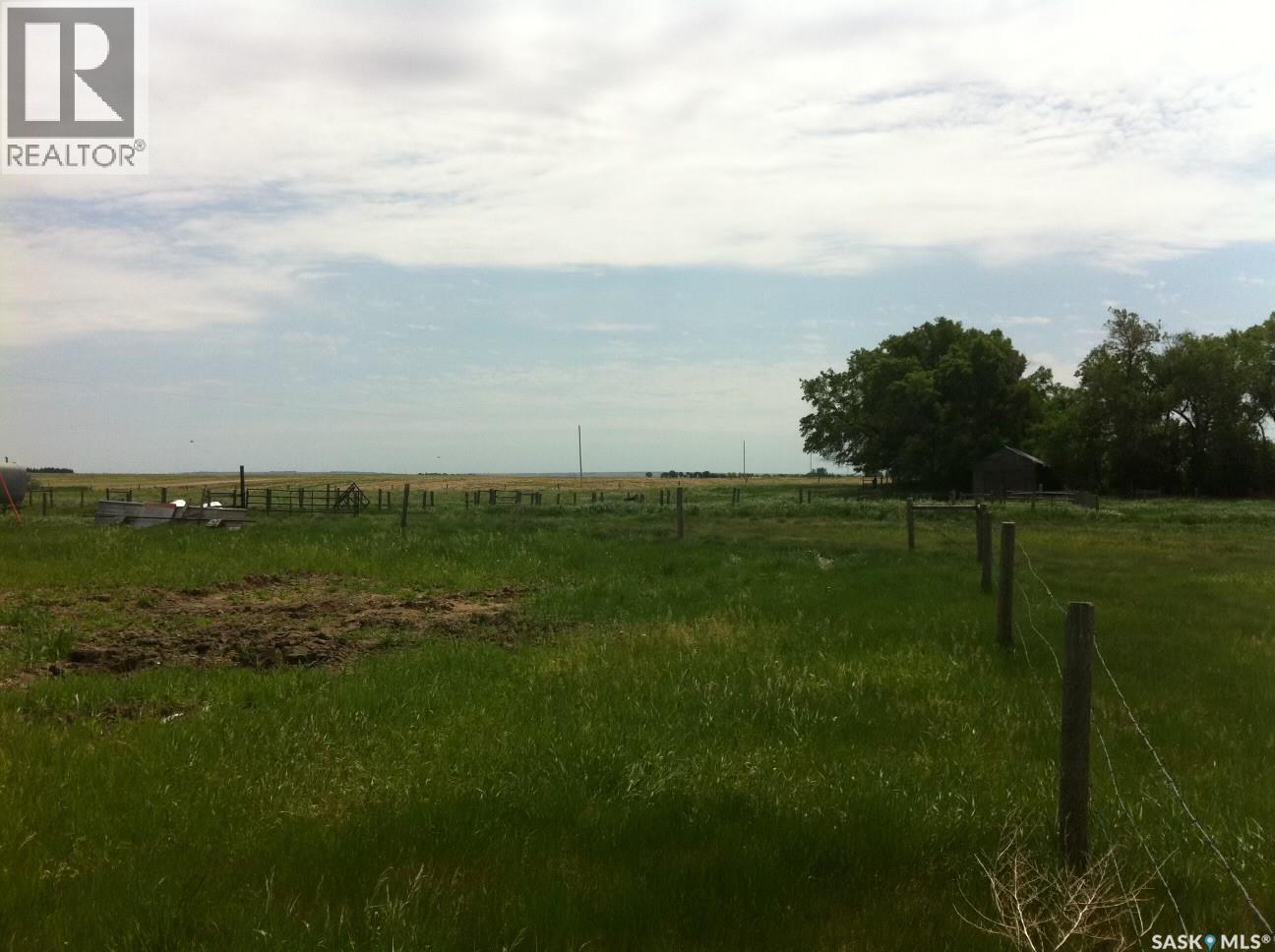 Spetz Acreage, Saskatchewan Landing Rm No.167, SK S0G 5A0