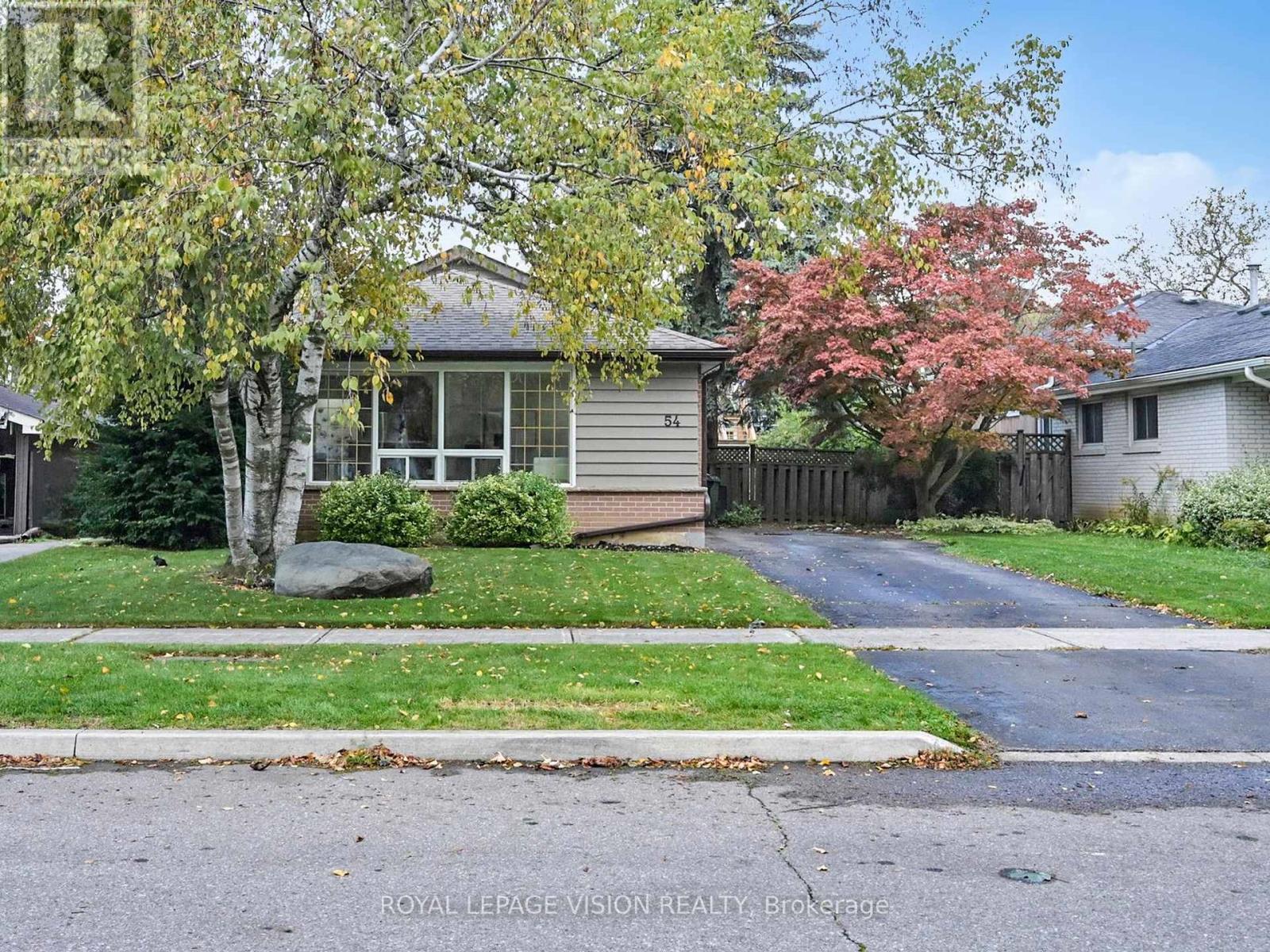 54 Bledlow Manor Dr, Toronto, ON M1E 1B2