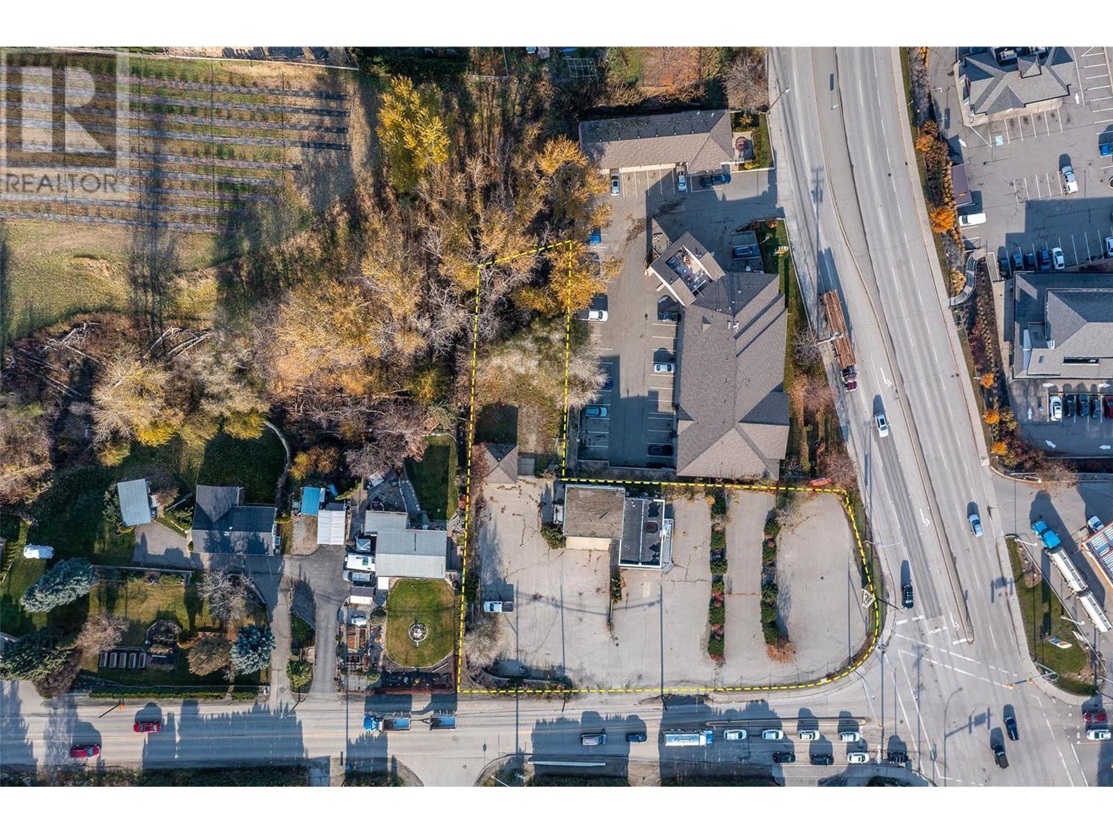 9558 Glenmore Rd, Lake Country, BC V4V 1M5
