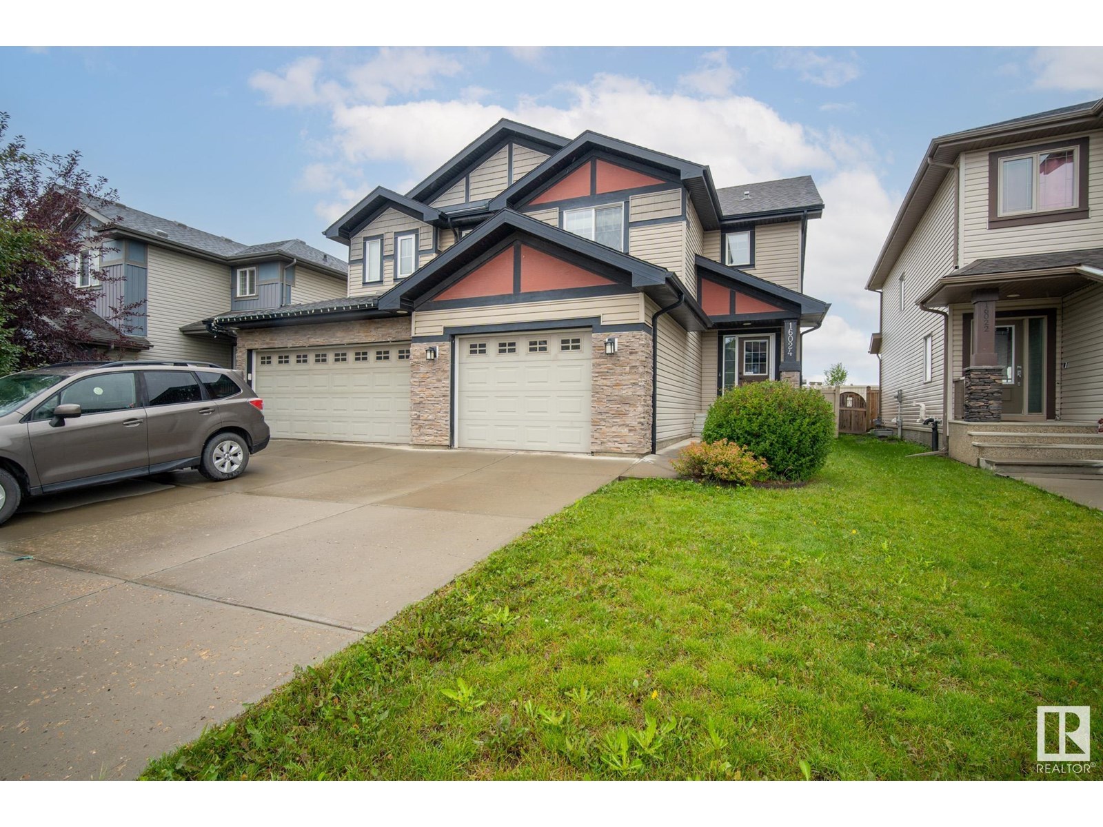 10 Av Sw Unit 16024, Edmonton, AB T6W 2H1