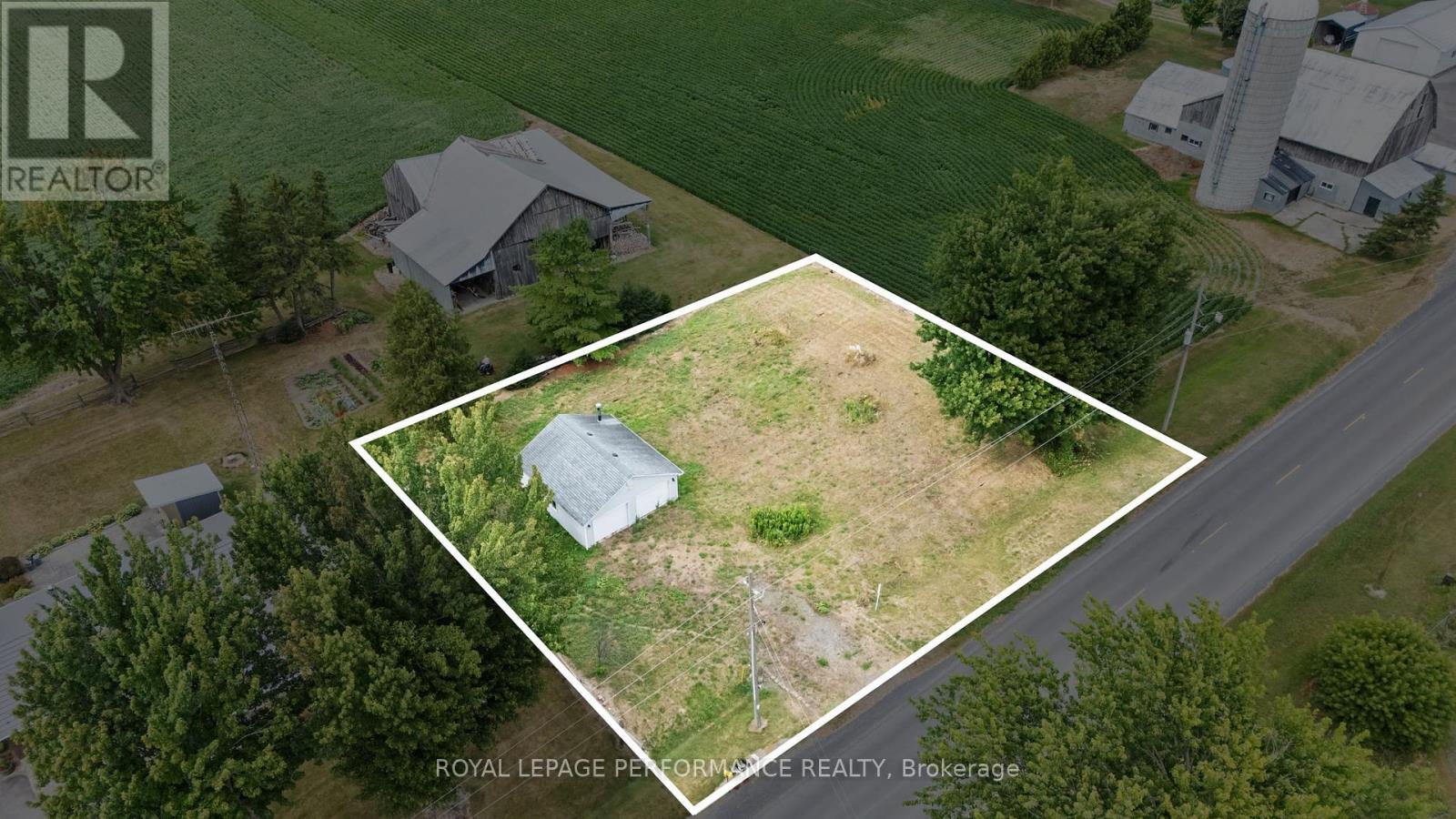12023 County Road 5 Rd, North Dundas, ON K0C 2H0
