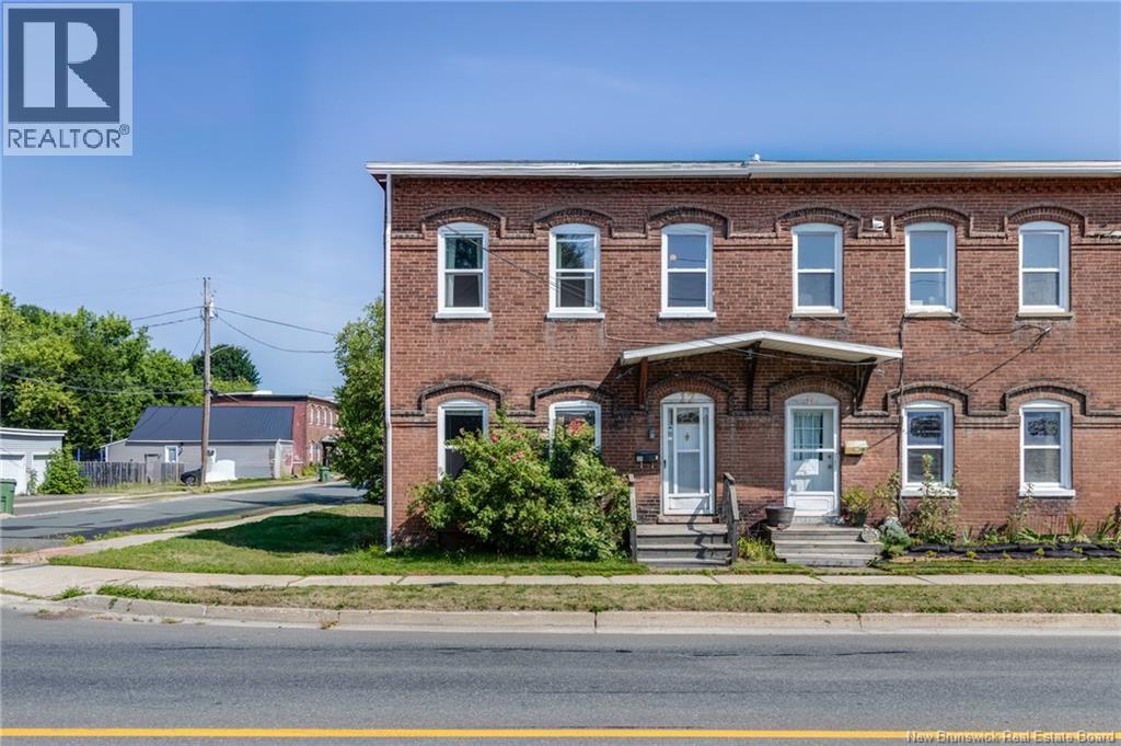 17 Bridge St, Fredericton, NB E3A 4L3