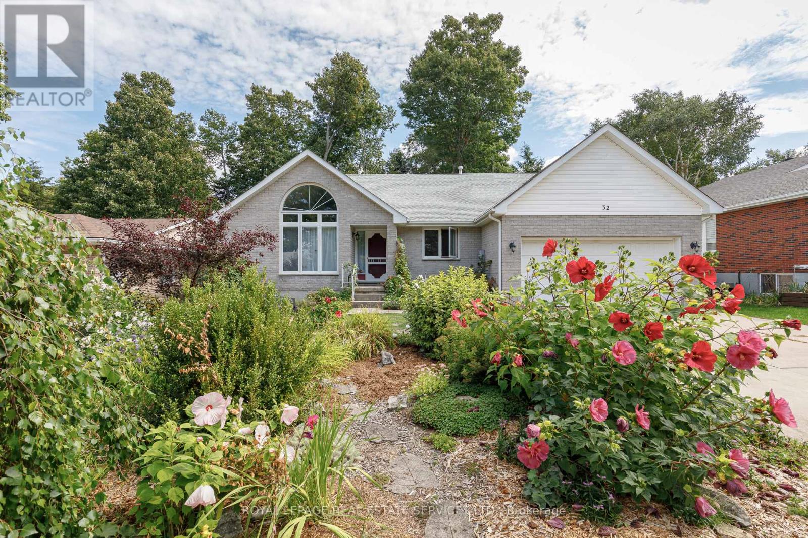 32 Pollard Dr, Meaford, ON N4L 1A7