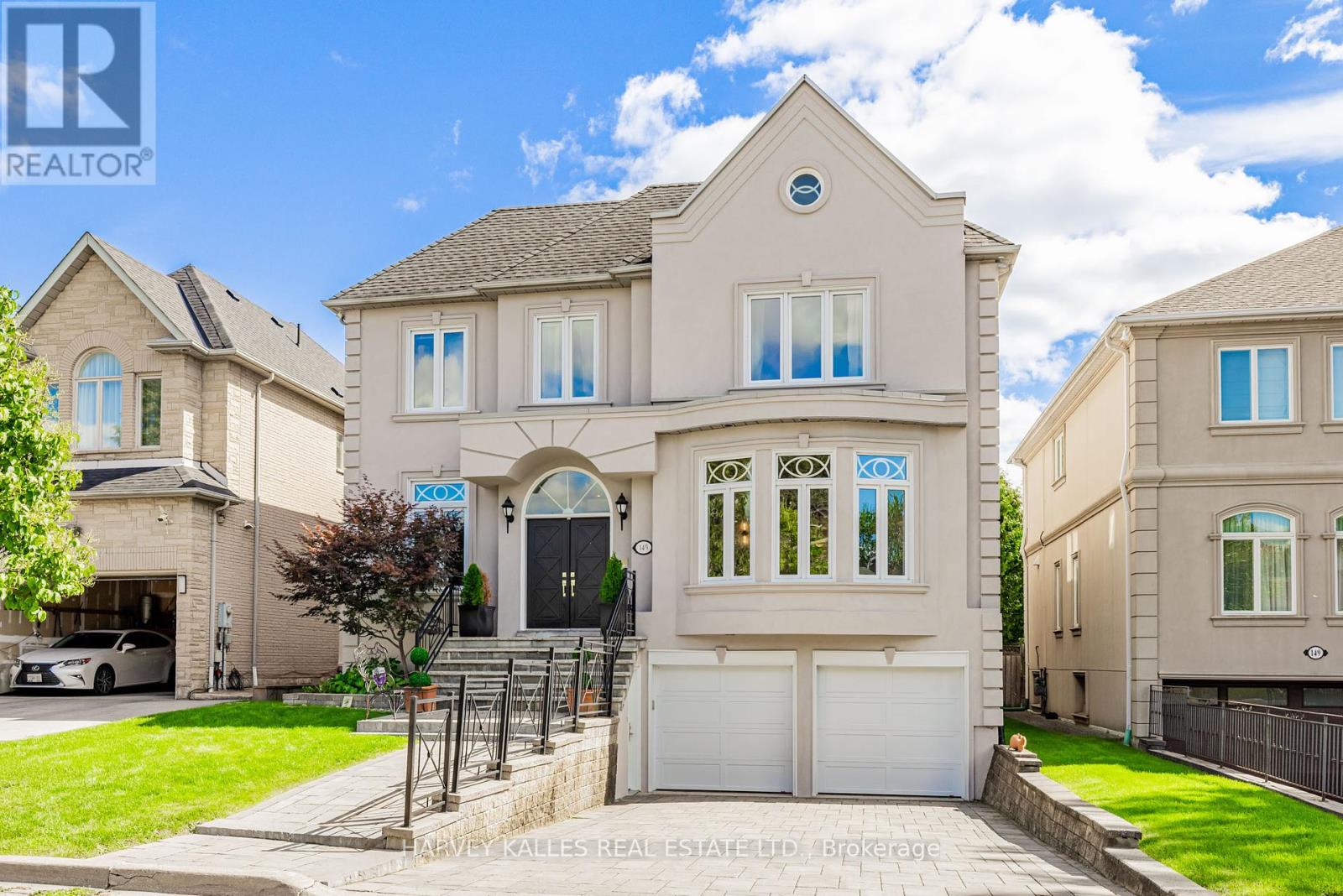 145 Rodeo Dr, Vaughan, ON L4J 4Y6