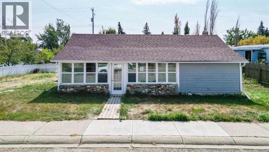 1 Avenue Unit 312, Coutts, AB T0K 0N0