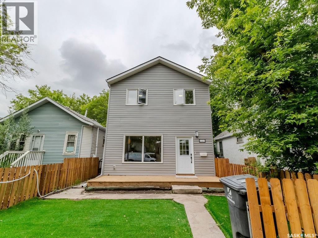 329 J Ave S, Saskatoon, SK S7M 2A4
