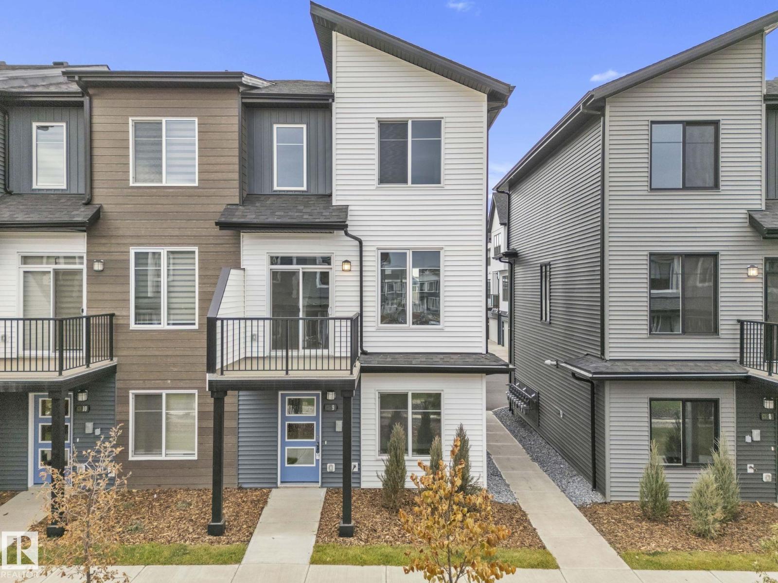 6905 25 Ave Sw #9, Edmonton, AB T6X 3B7