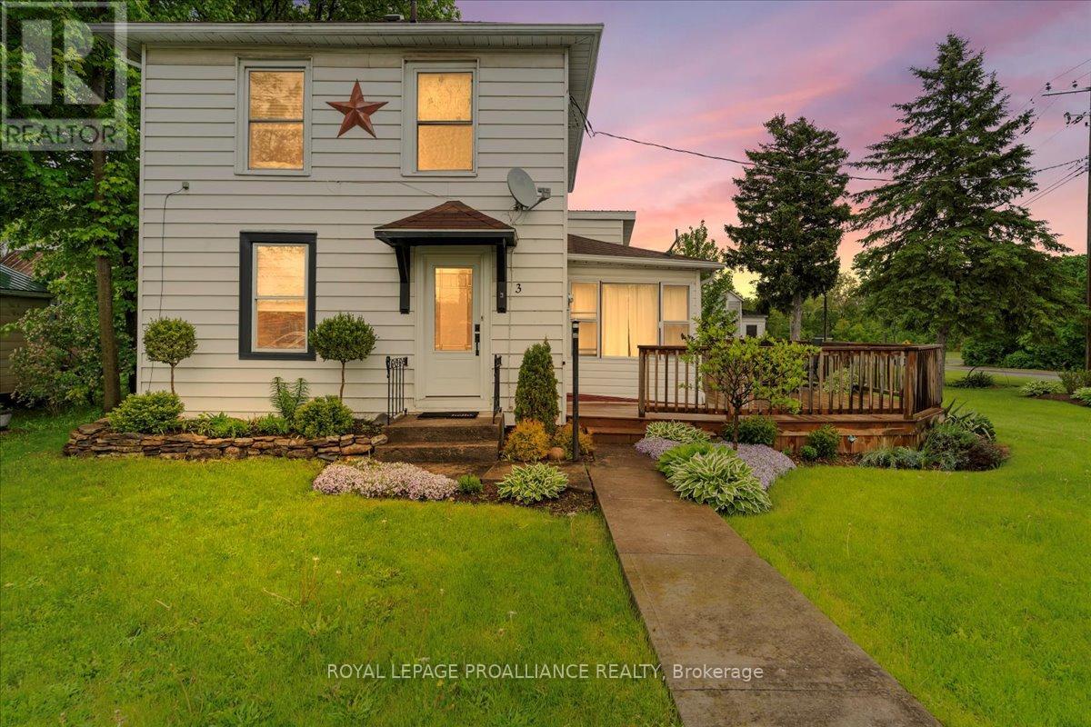 3 Colborne St, Tweed, ON K0K 3J0