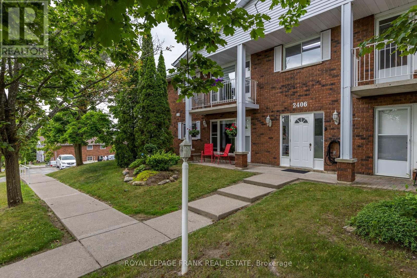 201 2406 Mountland Dr, Peterborough, ON K9K 2E1