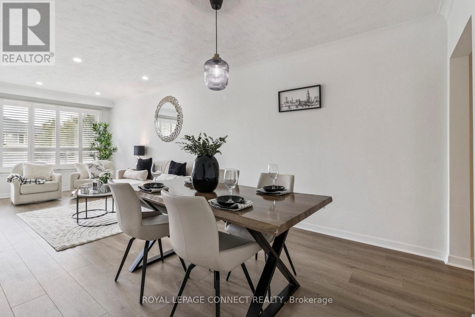 27 Charrington Cres, Toronto, ON M3L 2C3