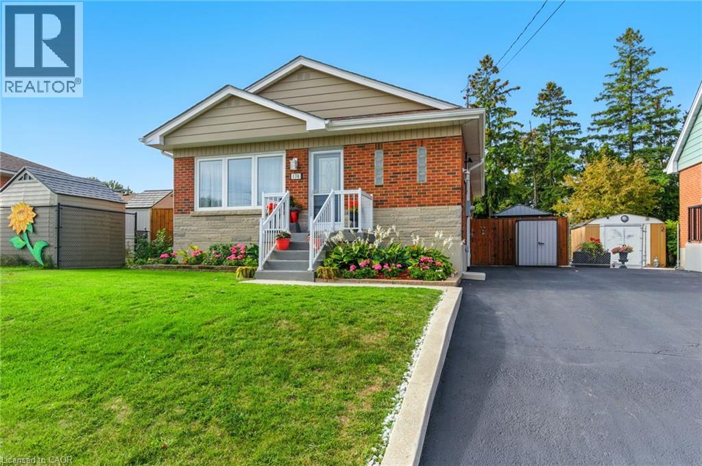 174 Broker Dr, Hamilton, ON L8T 2C1
