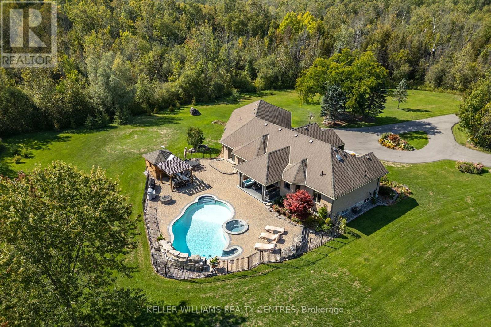 6871 Black River Rd, Georgina, ON L0E 1R0