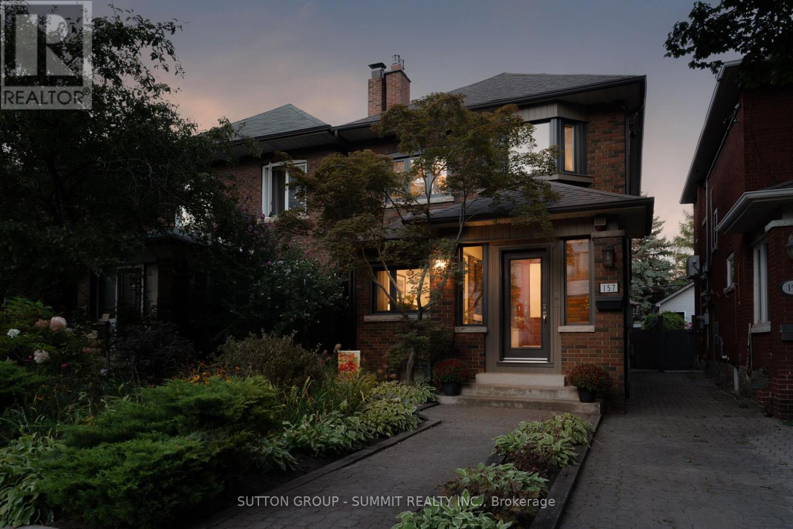 157 Humbercrest Blvd, Toronto, ON M6S 4L5
