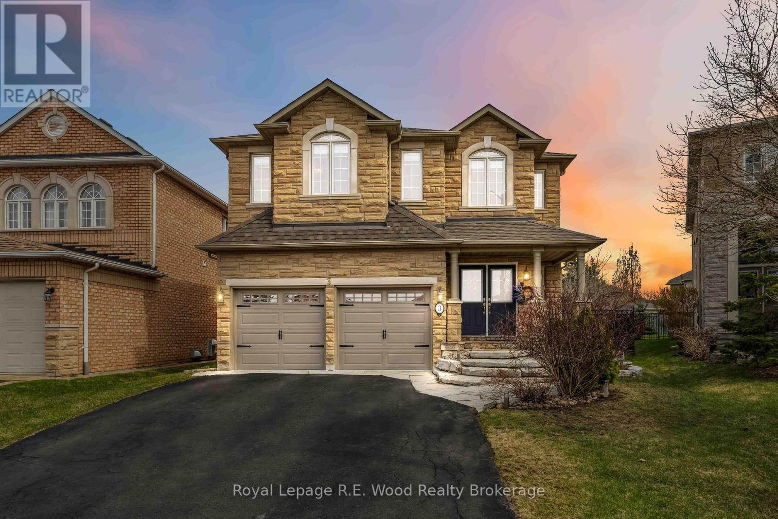 3 Lorwood Ct, Richmond Hill, ON L4E 3W3