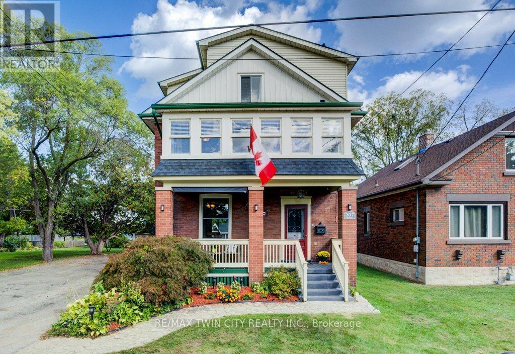 207 Hedley St, Cambridge, ON N3H 3X9