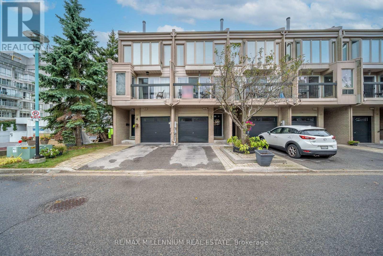 62 Cumberland Ln, Ajax, ON L1S 7K4