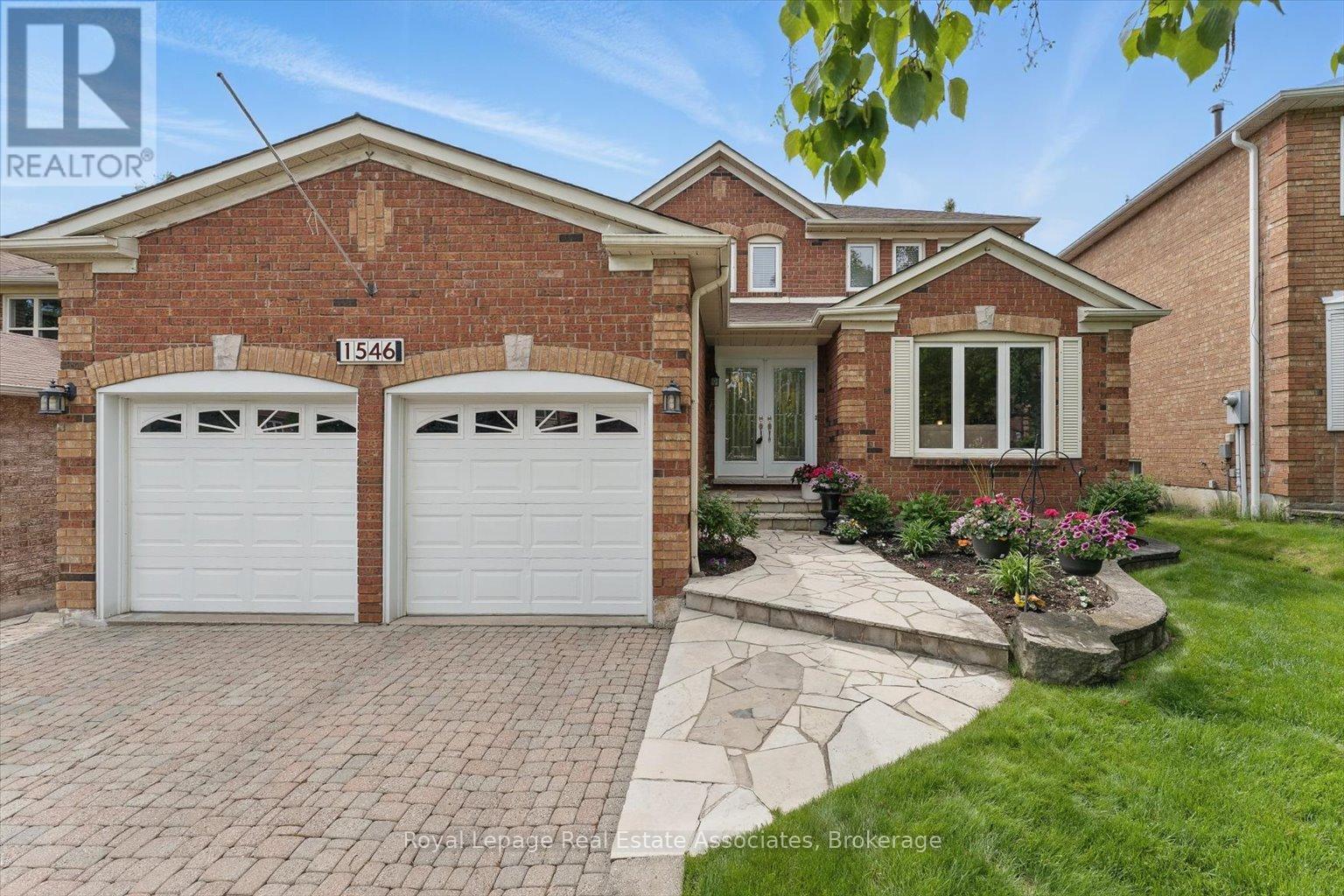 1546 Hollywell Ave, Mississauga, ON L5N 4P5