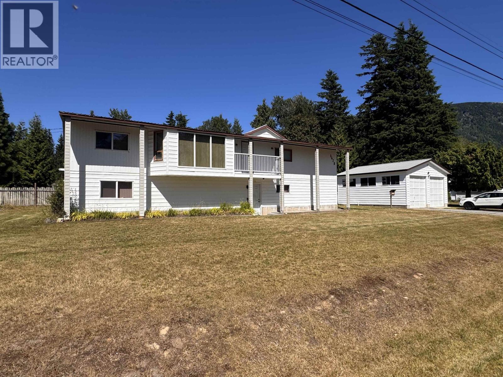 3628 Alder Ave, Terrace, BC V8G 5C3