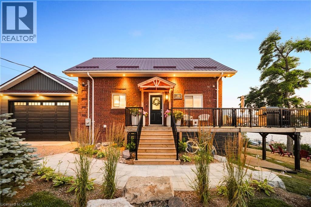 11 Fifth St, Kawartha Lakes, ON K0M 1L0