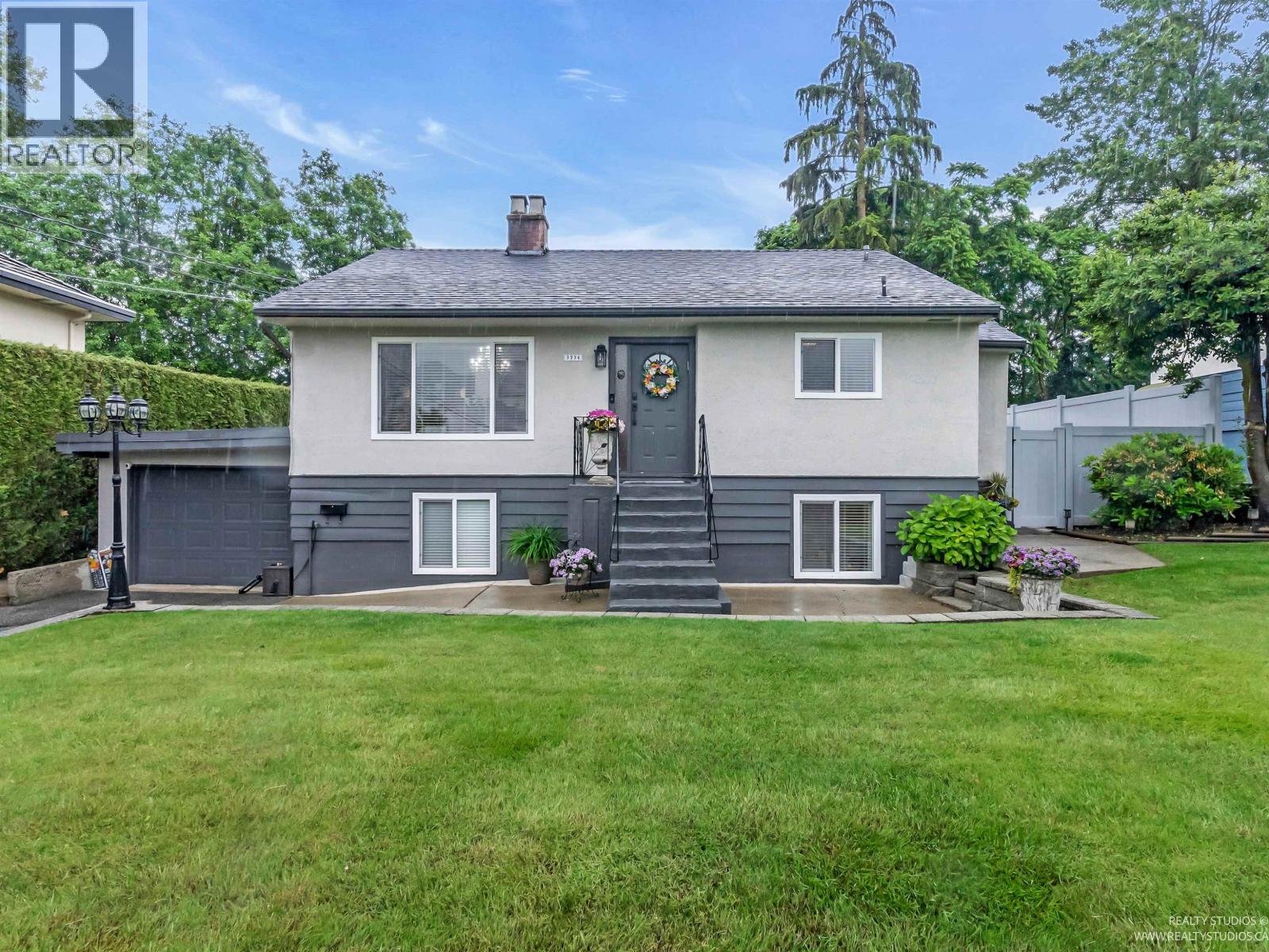 7774 Berkley St, Burnaby, BC V5E 2J7