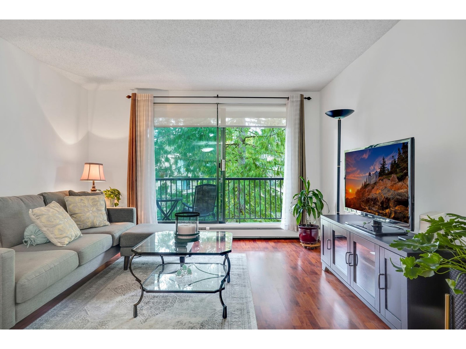 1740 Southmere Crescent Unit 203, Surrey, BC V4A 6E4