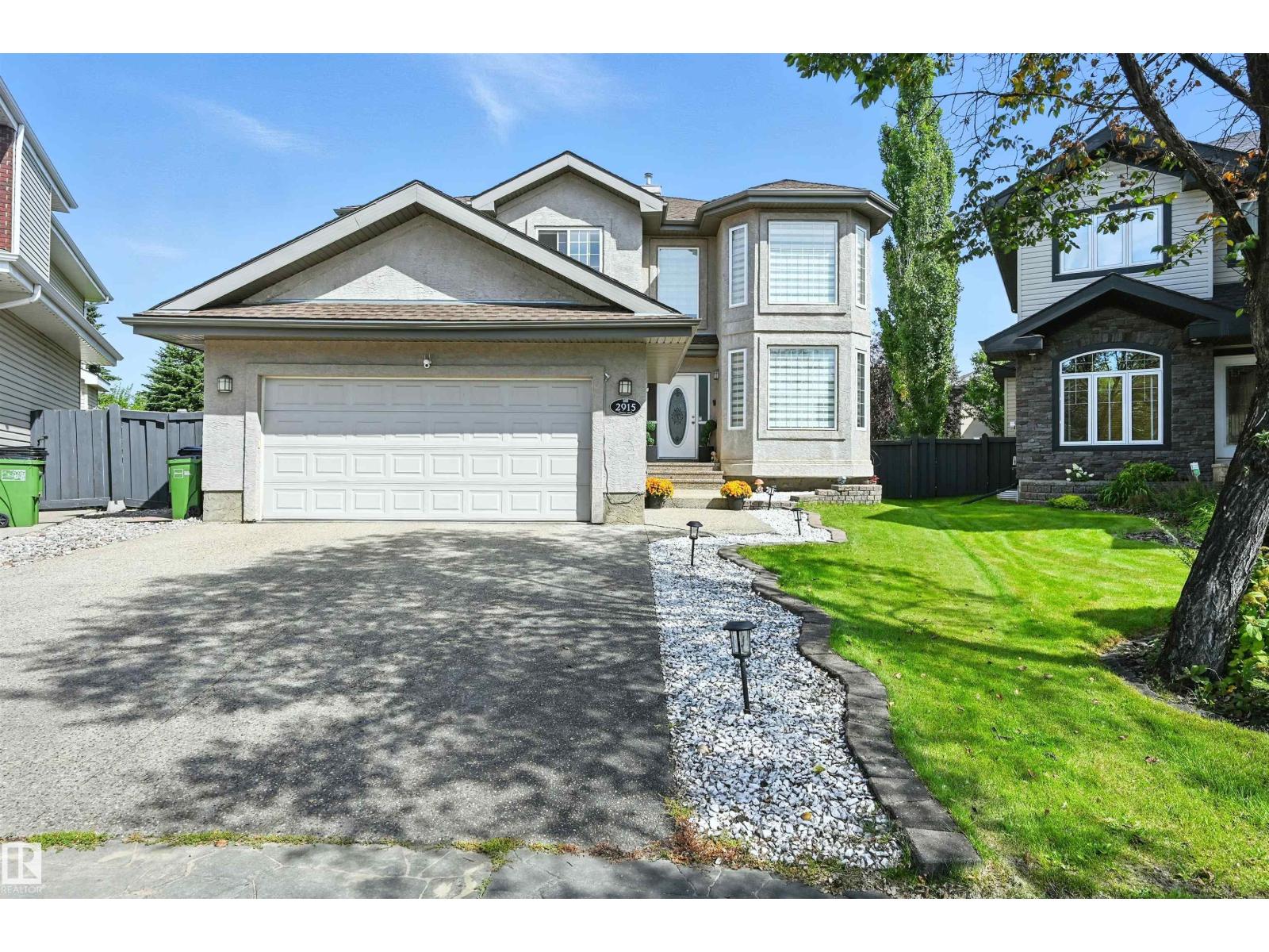 2915 Tredger Gr NW, Edmonton, AB T6R 3R7