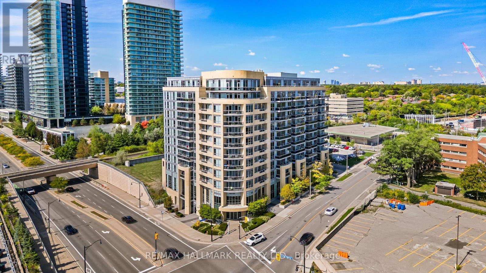 602 2756 Old Leslie St, Toronto, ON M2K 0E2