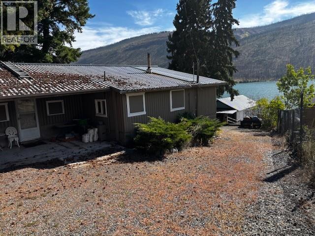 2424 Loon Lake Rd, Loon Lake, BC V0K 1H1