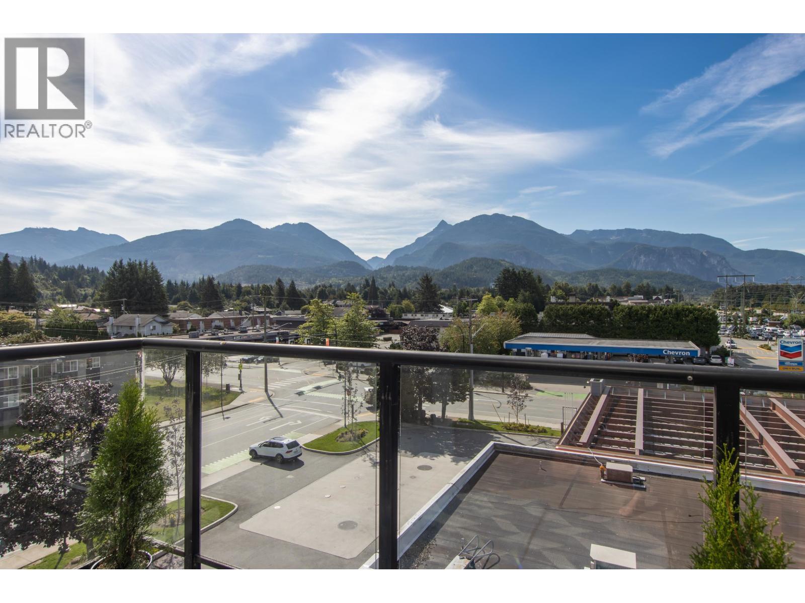 40437 Tantalus Road Unit 403, Squamish, BC V0N 1T0