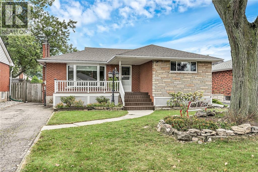 85 E 45th St, Hamilton, ON L8Y 3J9