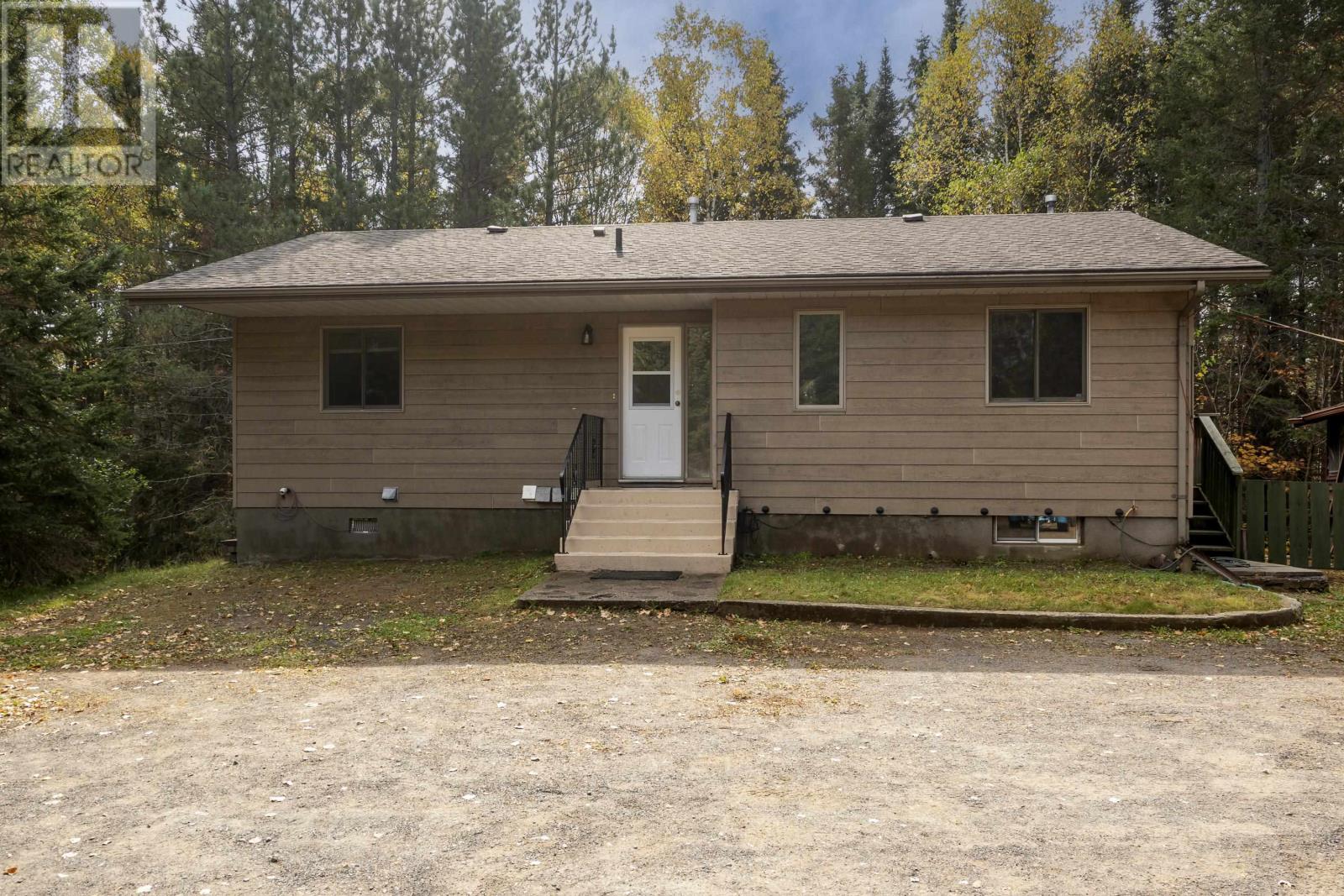1030 Onion Lake Rd, Thunder Bay, ON P7G 2C2