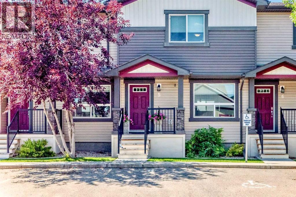 1134 Keystone Road W Unit 5, Lethbridge, AB T1J 5H6