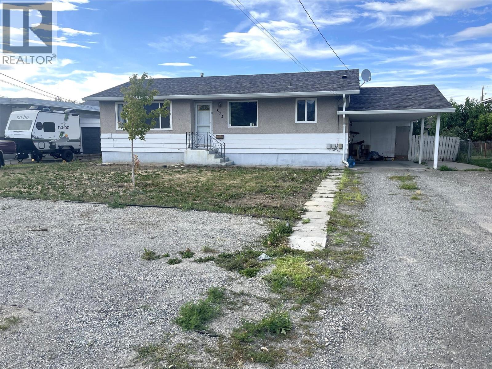 872 Selkirk Ave, Kamloops, BC V2B 1T9