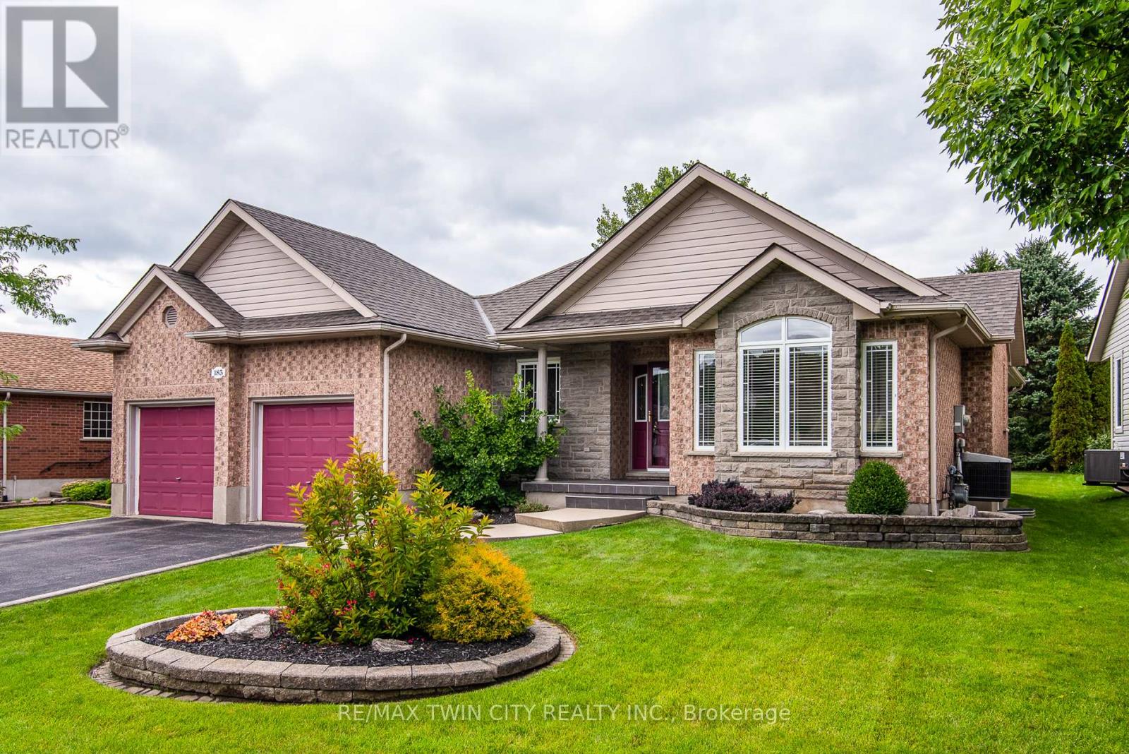 185 Golf Links Dr, Wilmot, ON N3A 3N9