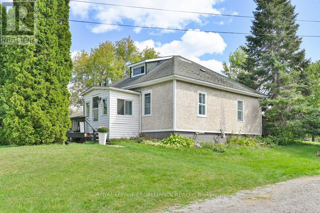 55 St James St, Stirling-Rawdon, ON K0K 3E0