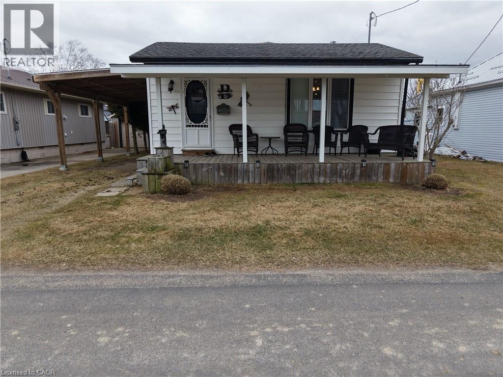 22 Bass Ln, Port Rowan, ON N0E 1M0