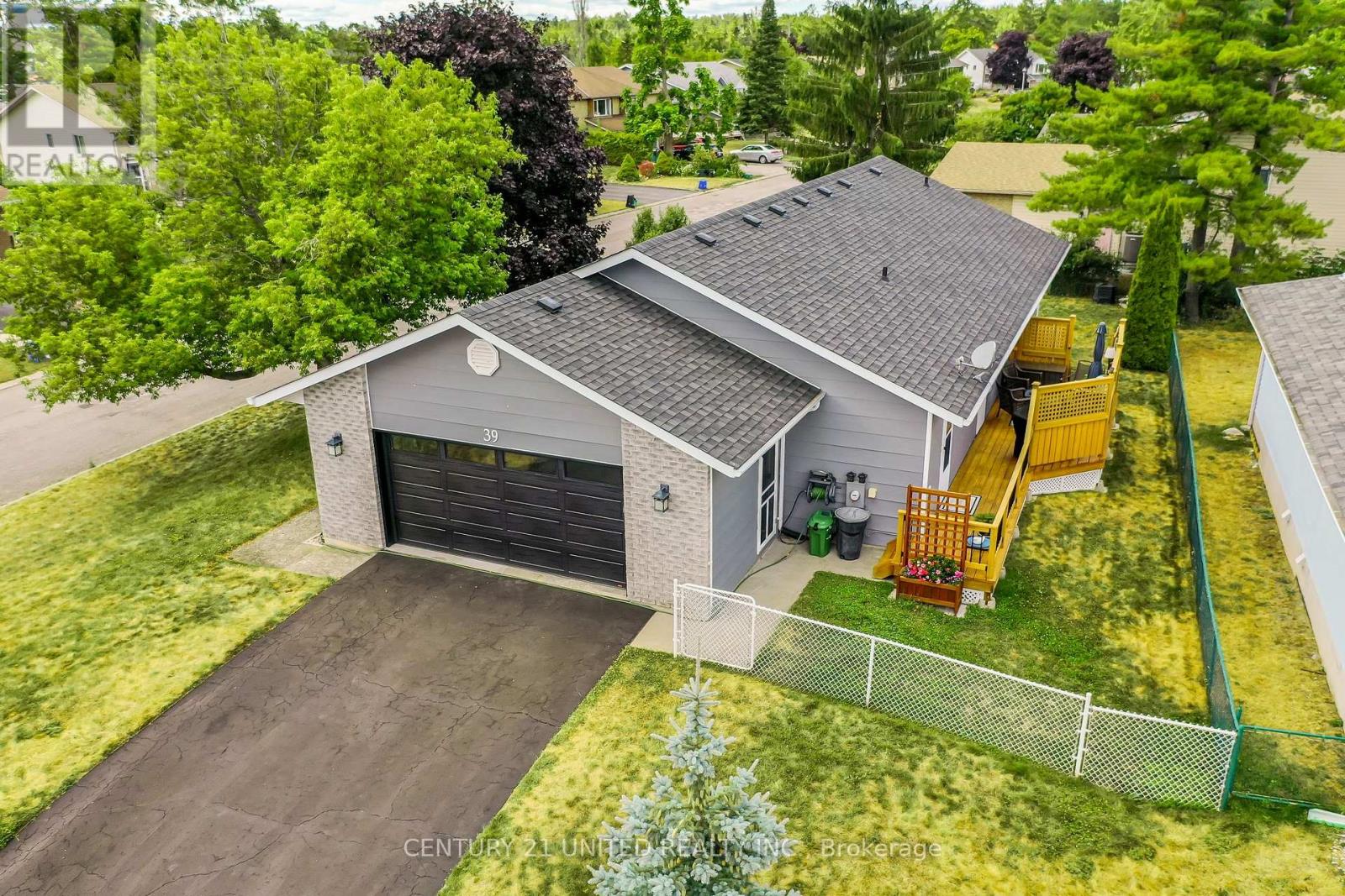 39 Cedartree Ln, Kawartha Lakes, ON K0M 1A0