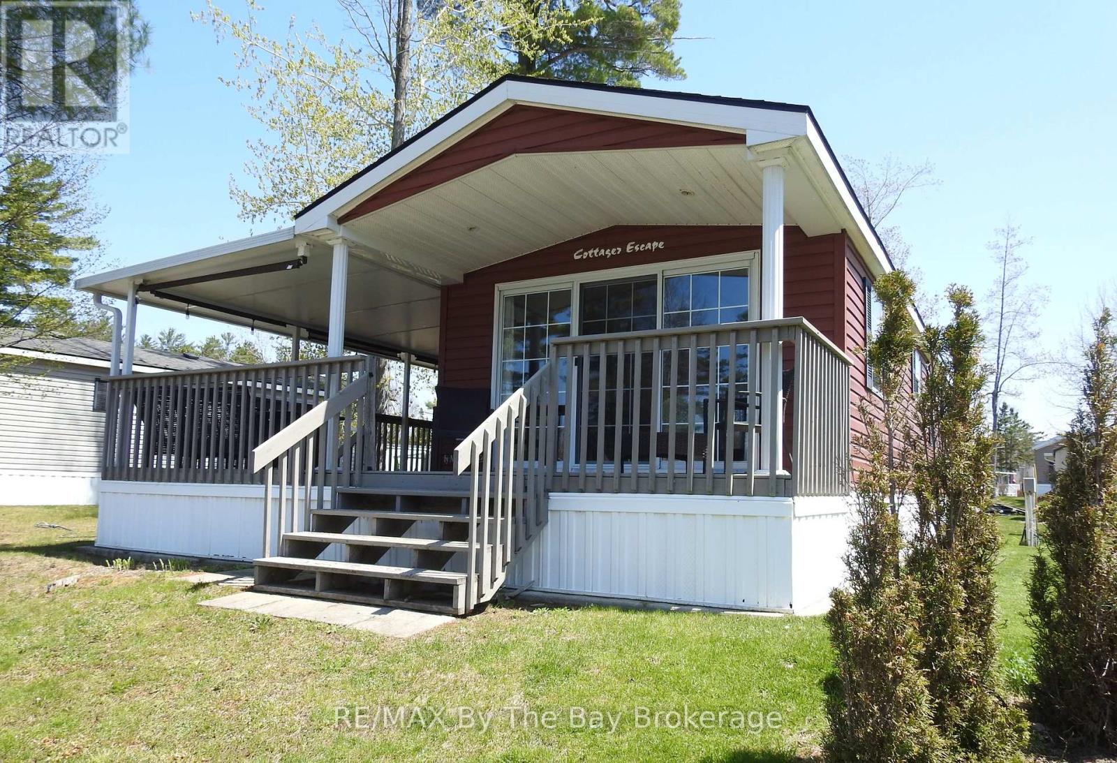 10 Chipewa Trl, Wasaga Beach, ON L9Z 1X7
