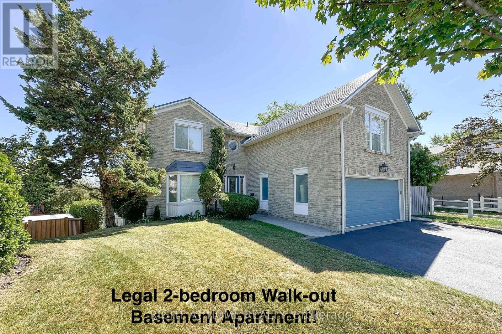 102 Hialeah Cres, Whitby Blue Grass Meadows, ON L1N 6R1