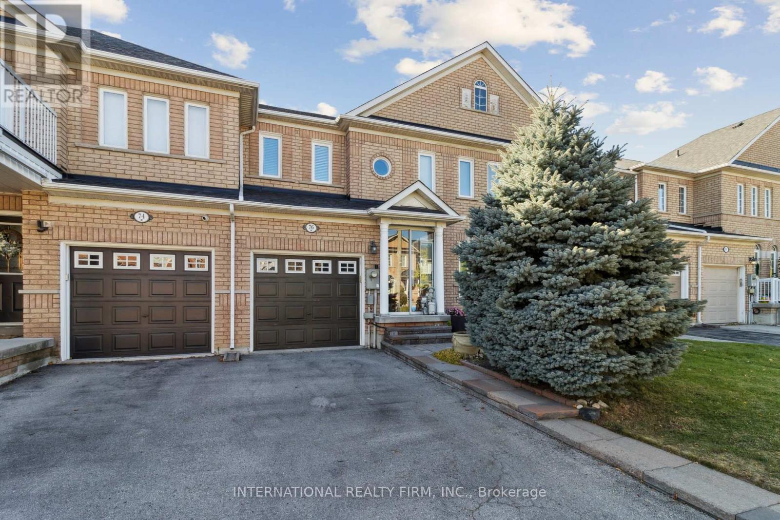 76 Timberwolf Cres, Vaughan, ON L4H 2W1