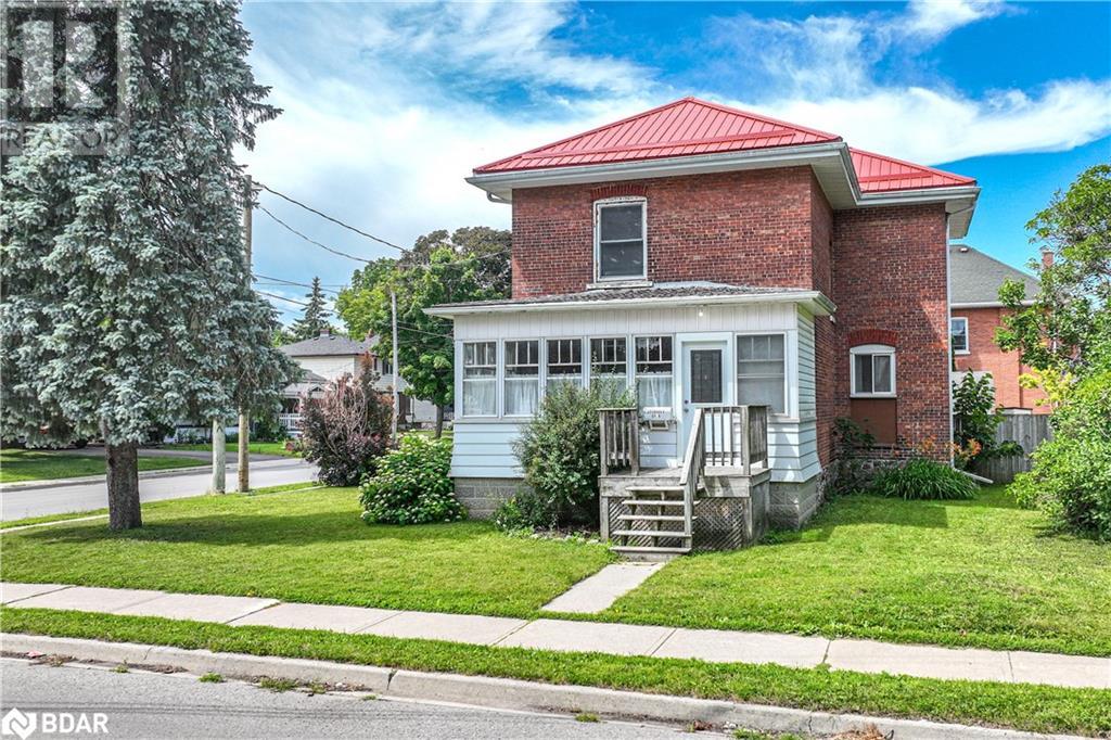 33 Sussex St S, Kawartha Lakes, ON K9V 3E7