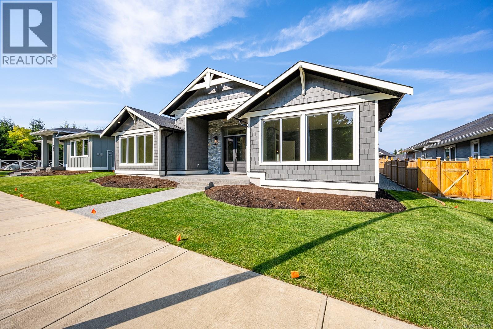 3989 Buckstone Rd, Courtenay, BC V9N 0B6