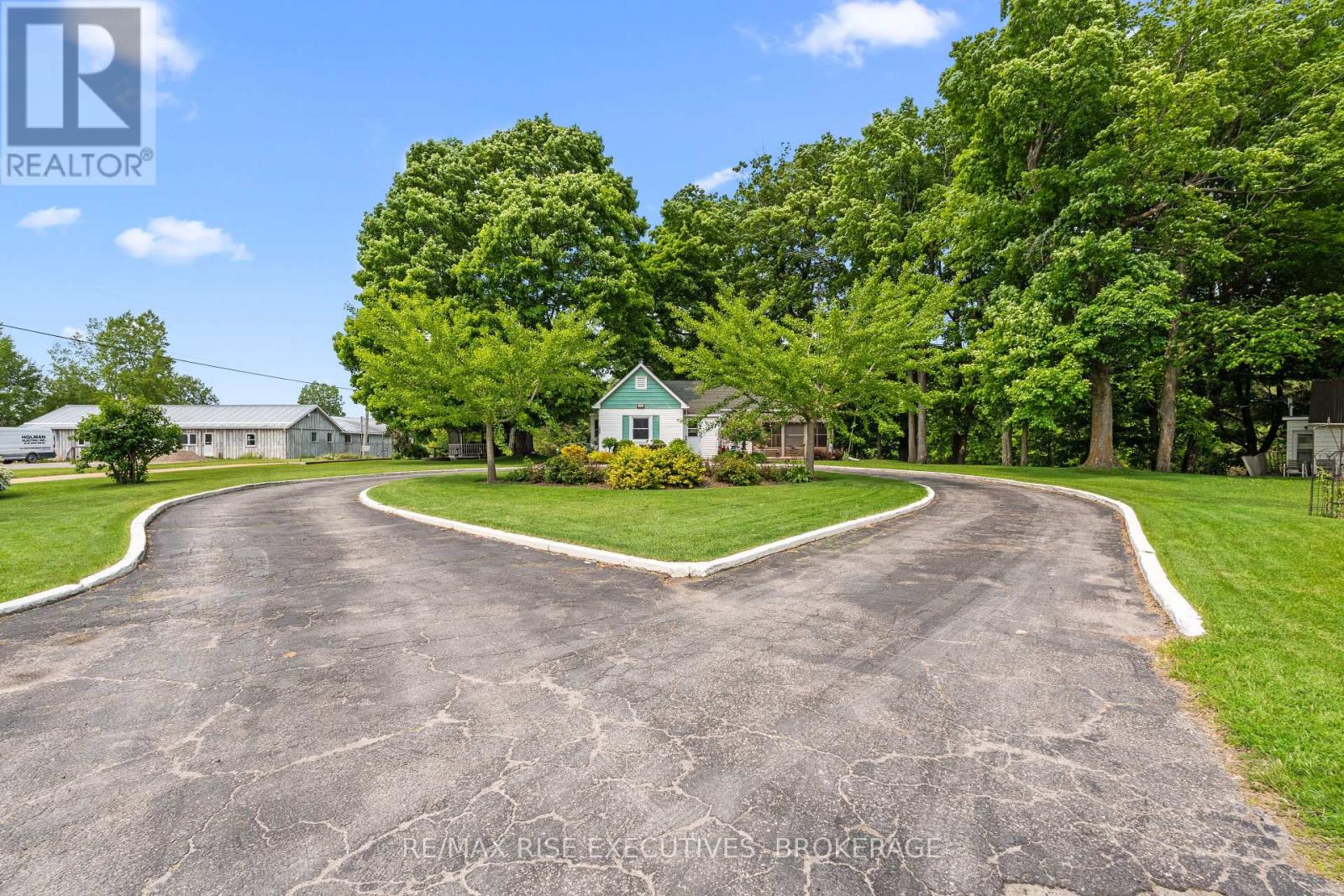 204 R33 N, Rideau Lakes, ON K0G 1V0
