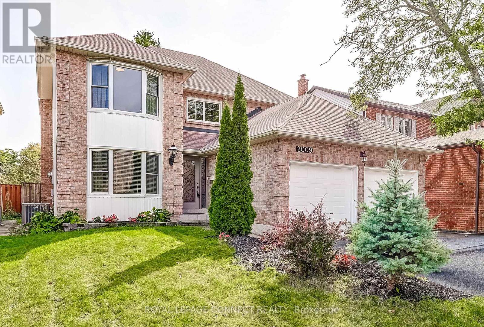 2009 Bushmill St, Pickering, ON L1X 1C8